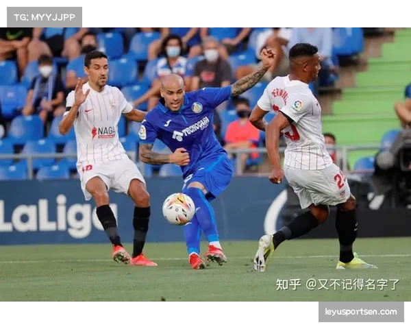 亚当斯对抗成功率保持高位，塞维利亚前场支点作用不可或缺